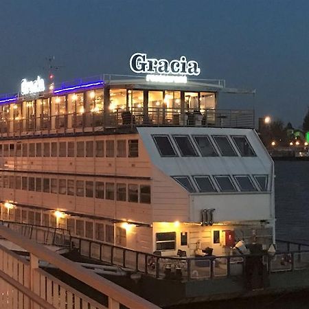 Botel Gracia Братислава Экстерьер фото