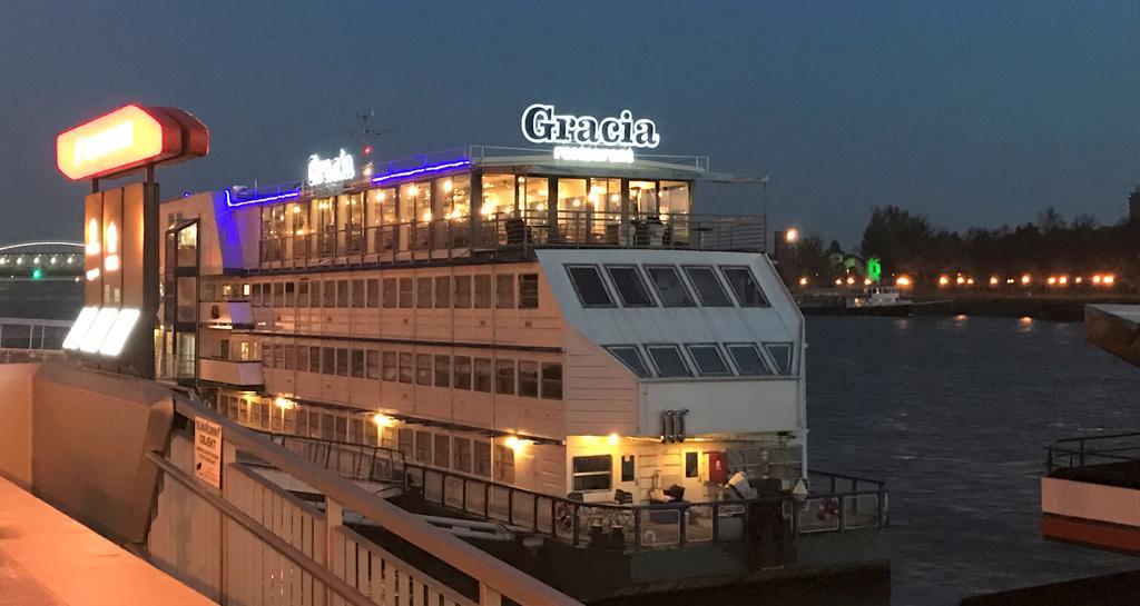 Botel Gracia Братислава Экстерьер фото